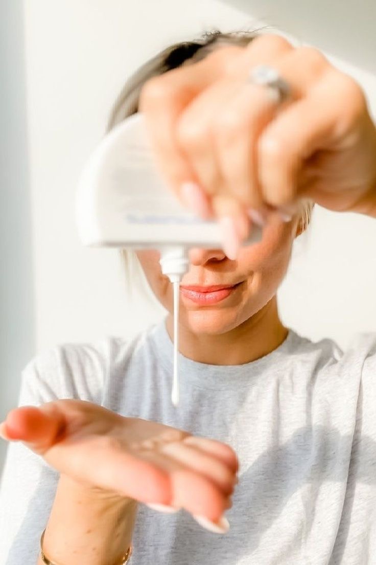 Best Sunscreen for Sensitive Skin (No Irritation, No White Cast)